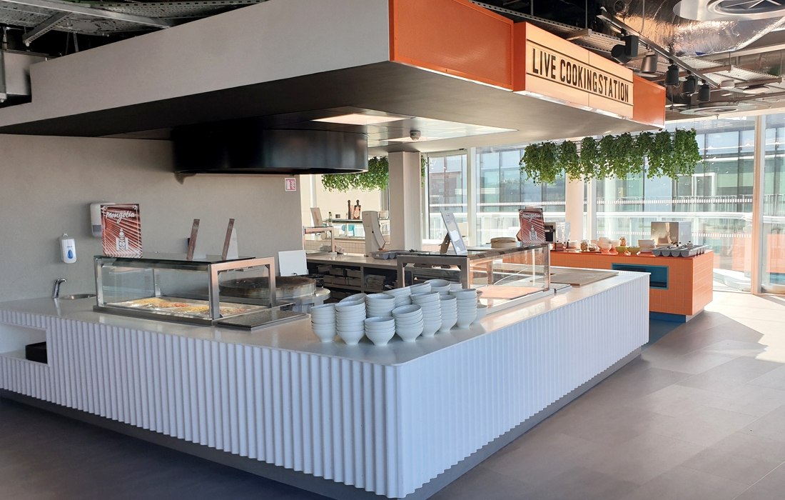 Hubspot canteen commercial kitchen and servery space